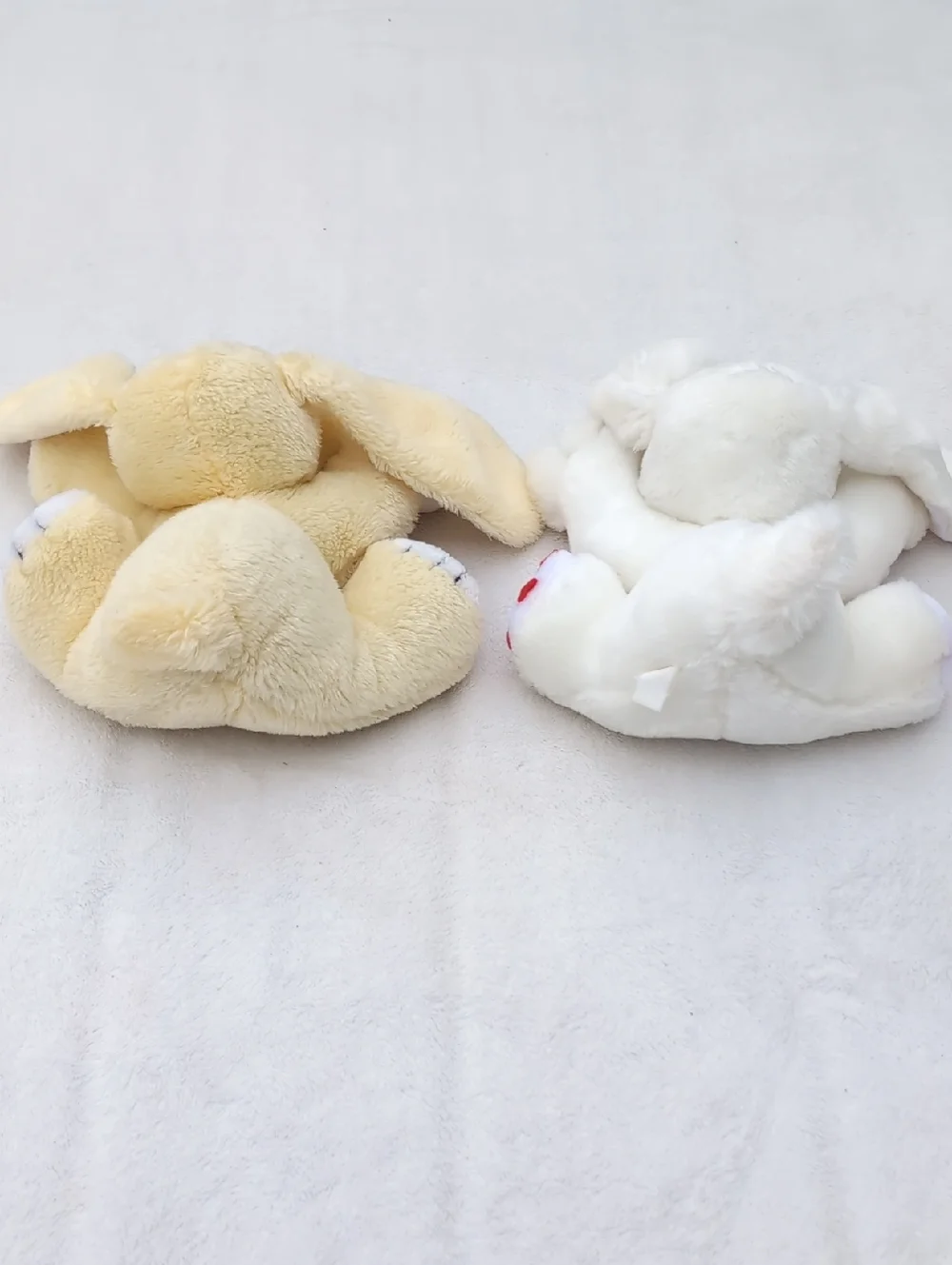 Antics Beagle 80s yellow stuffed dog puppy also a white unknown brand dog used